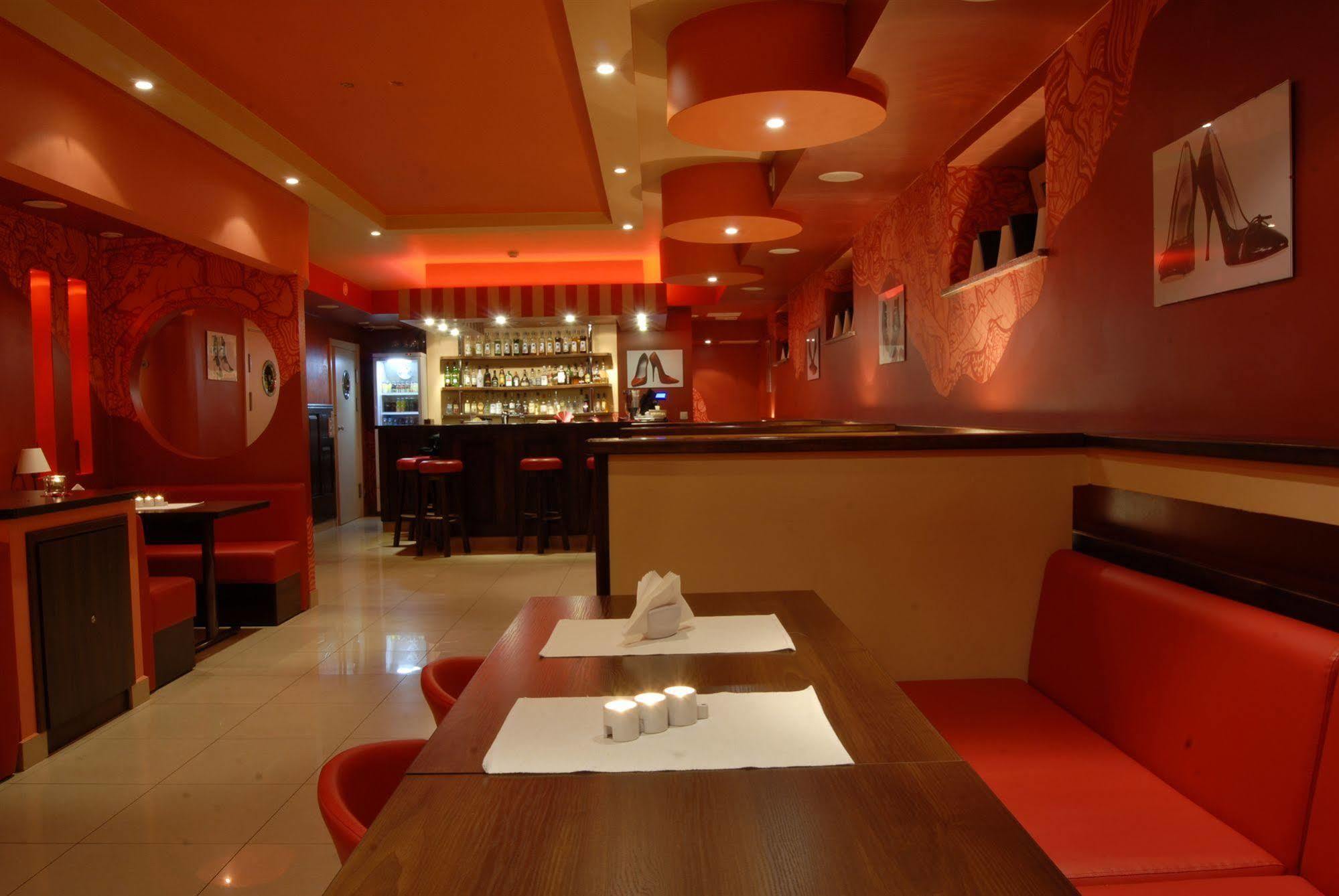 Chopin Hotel Pruszcz Gdanski ภายนอก รูปภาพ